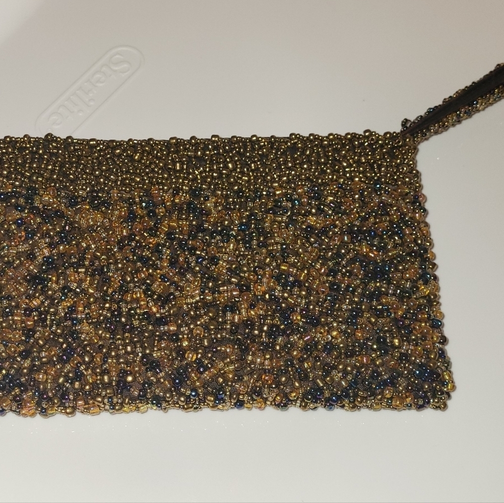 Small beaded clutch